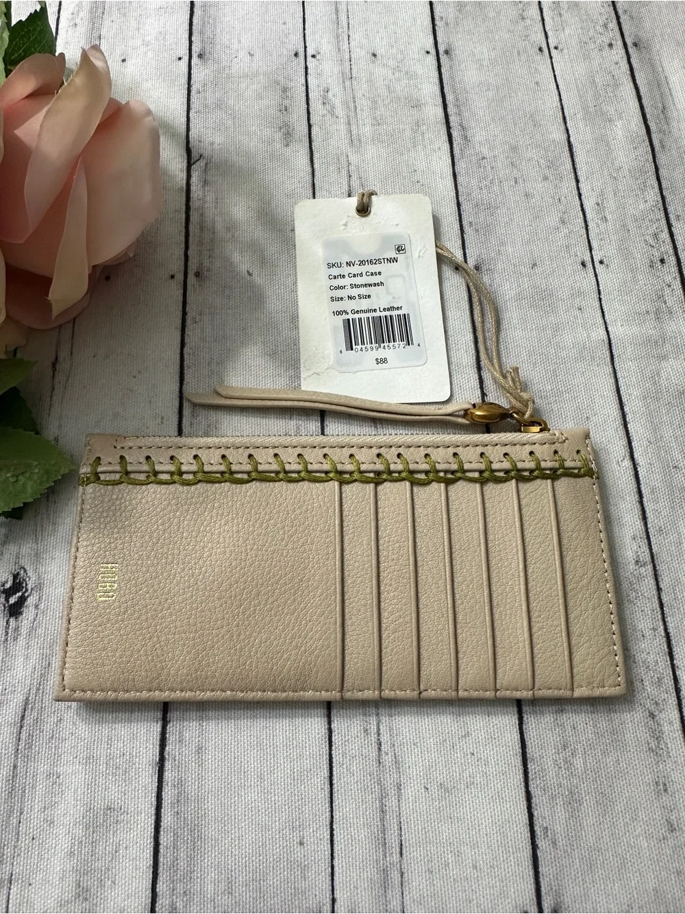 NWT HOBO Carte Card Case